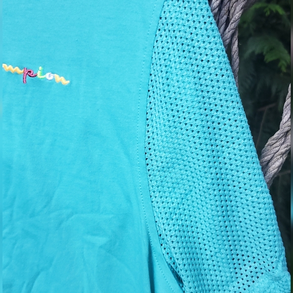 Athletic Bundle (Top XL/Leggings L) - Picture 9 of 16